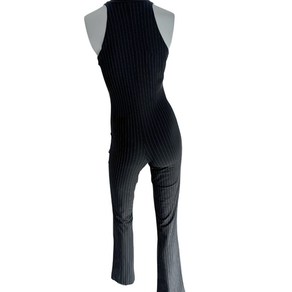 Moda Int’l Y2K Pinstripe Black Halter Jumpsuit Zip Front (Small/Medium) - Picture 4 of 9